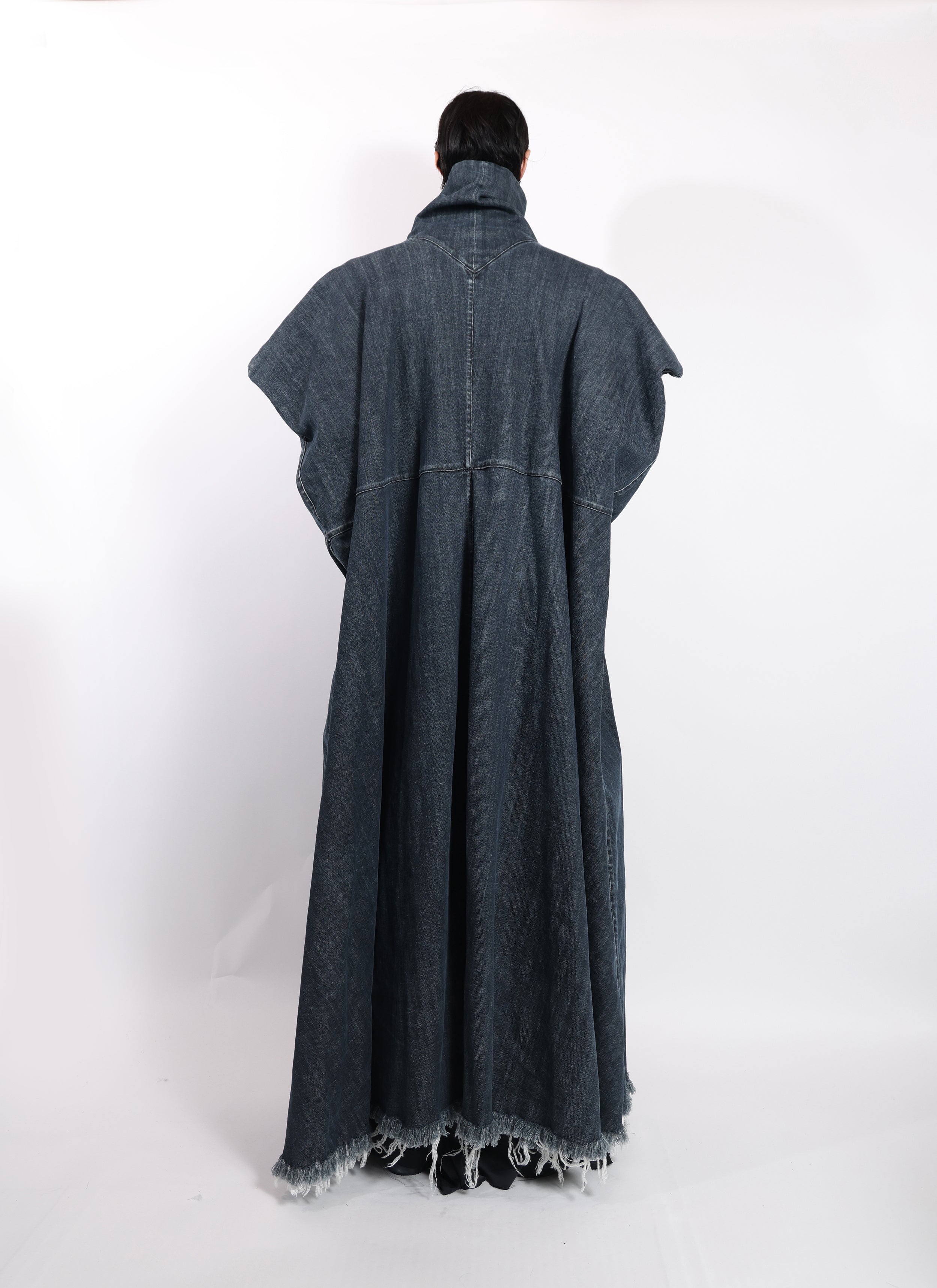 Sleeveless Front Approach Dress