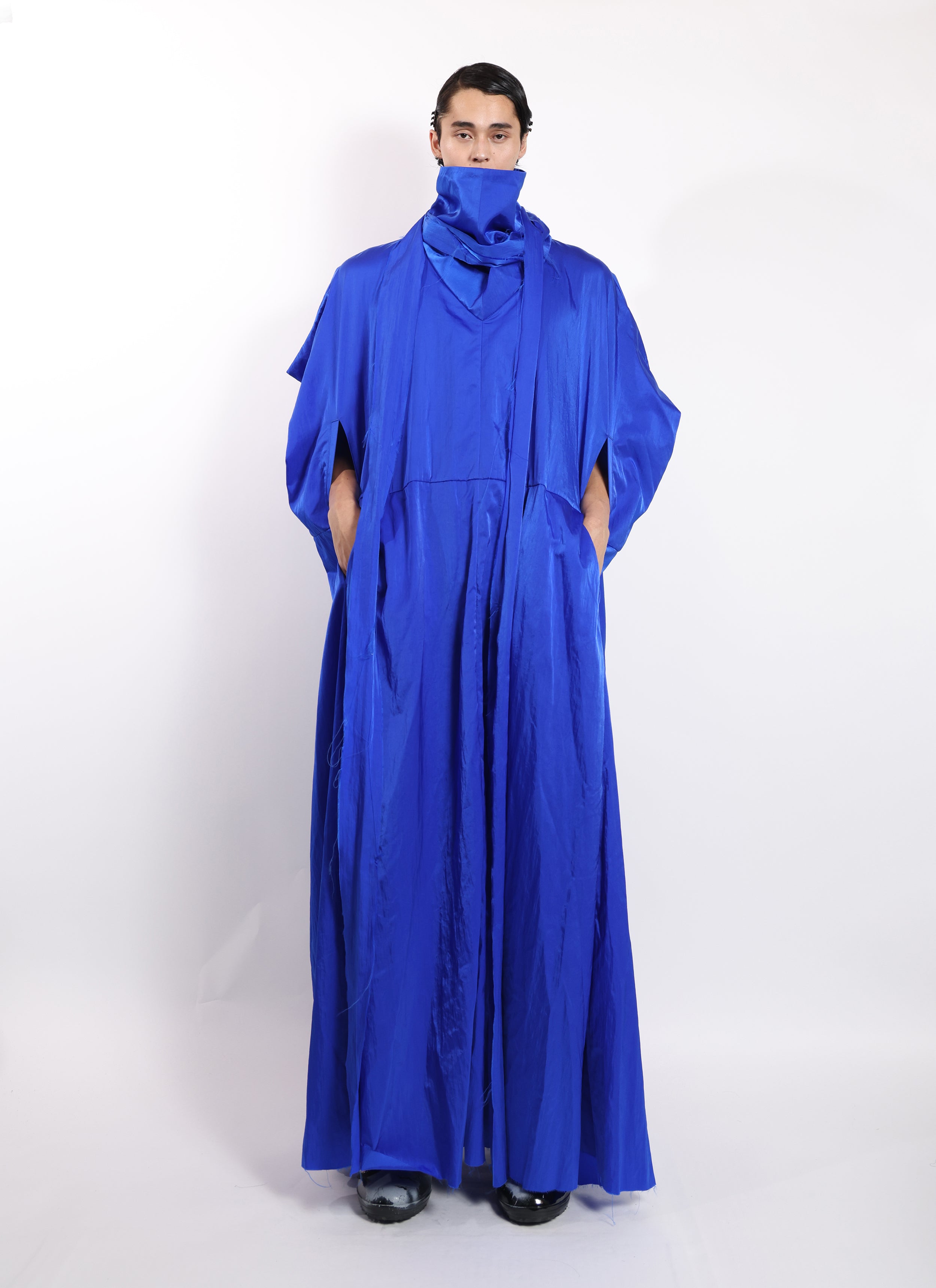 Sleeveless Front Approach Dress