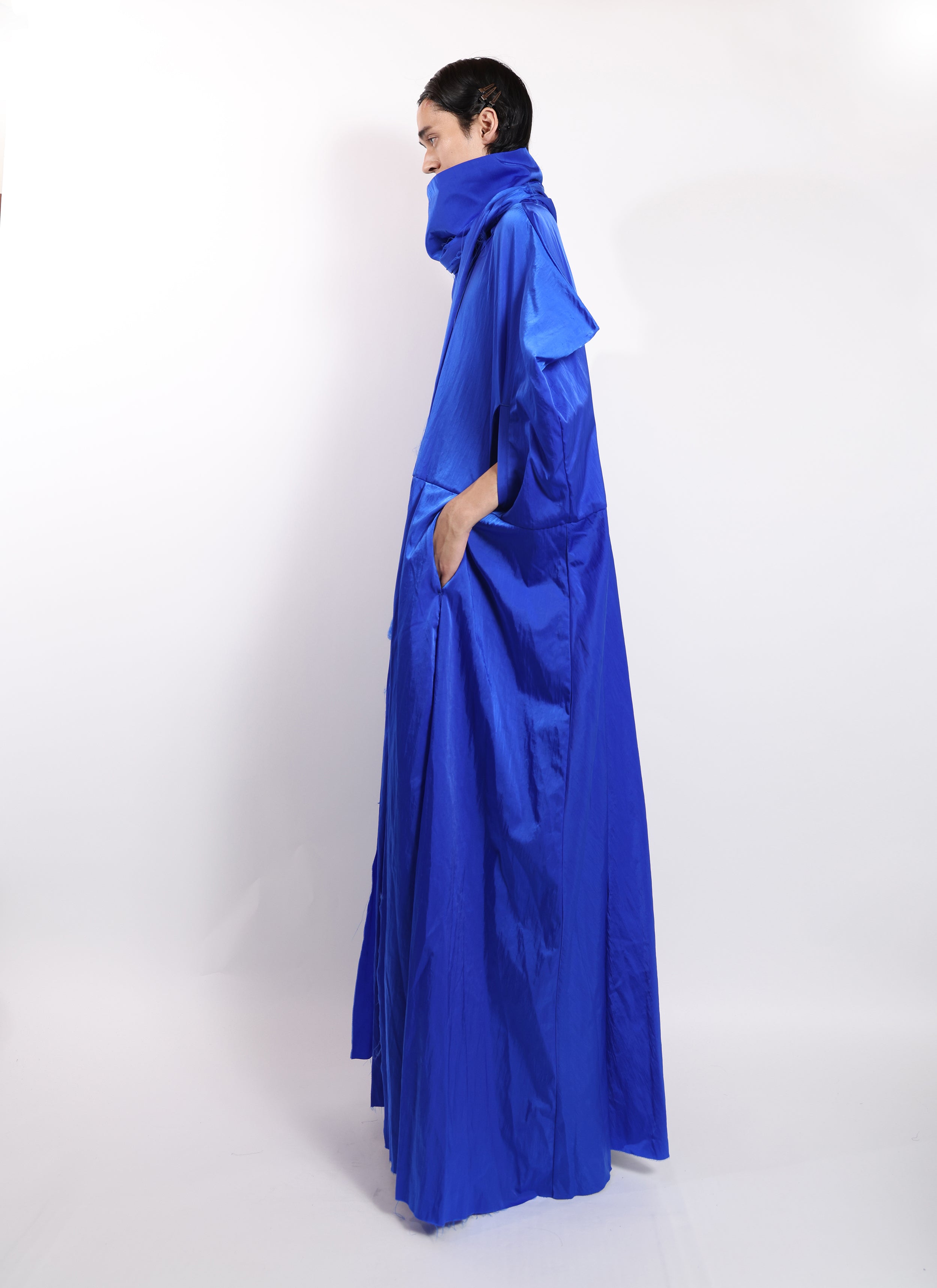 Sleeveless Front Approach Dress