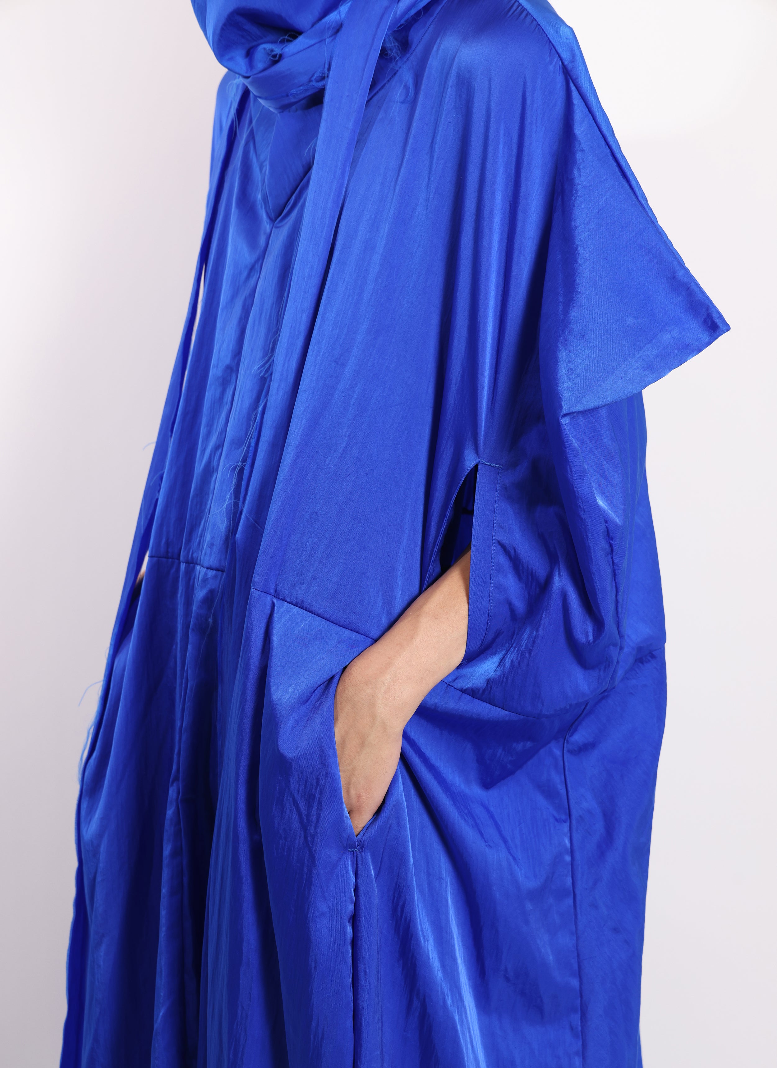 Sleeveless Front Approach Dress