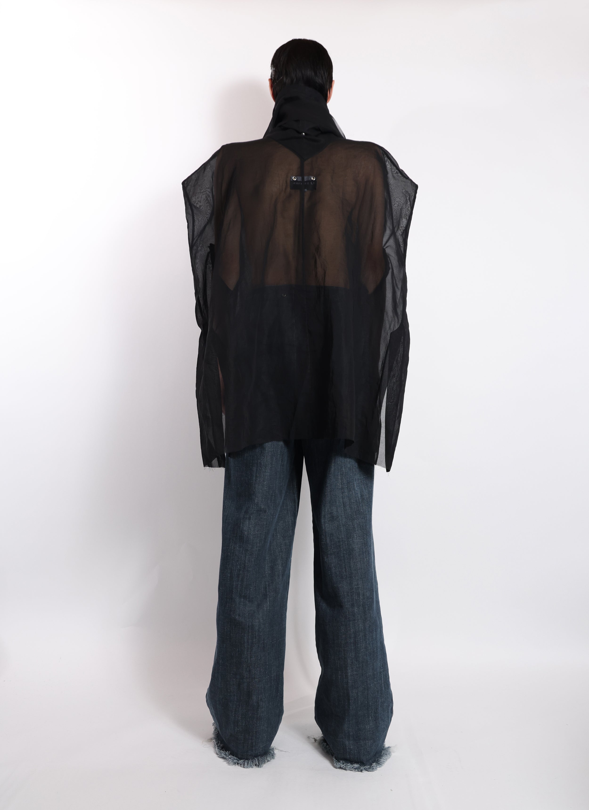 Sleeveless Front Approach Top