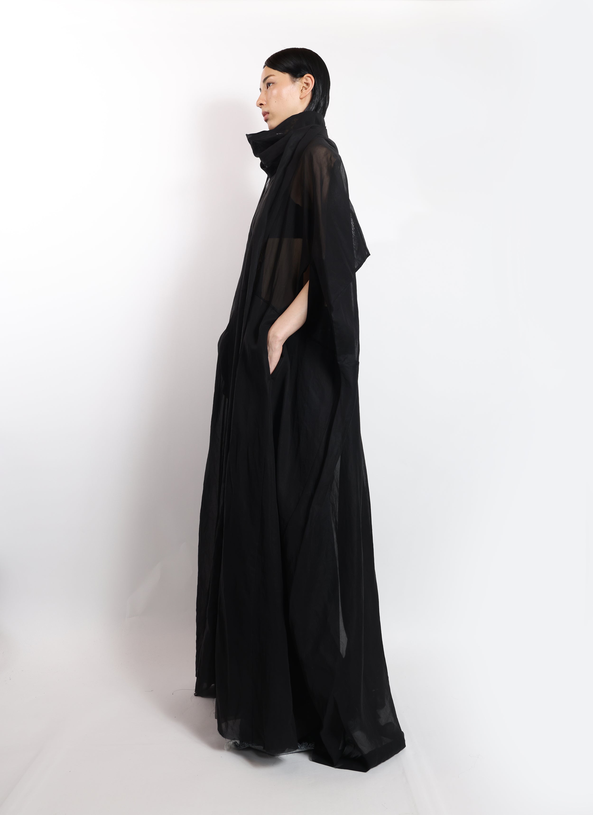 Sleeveless Front Approach Dress