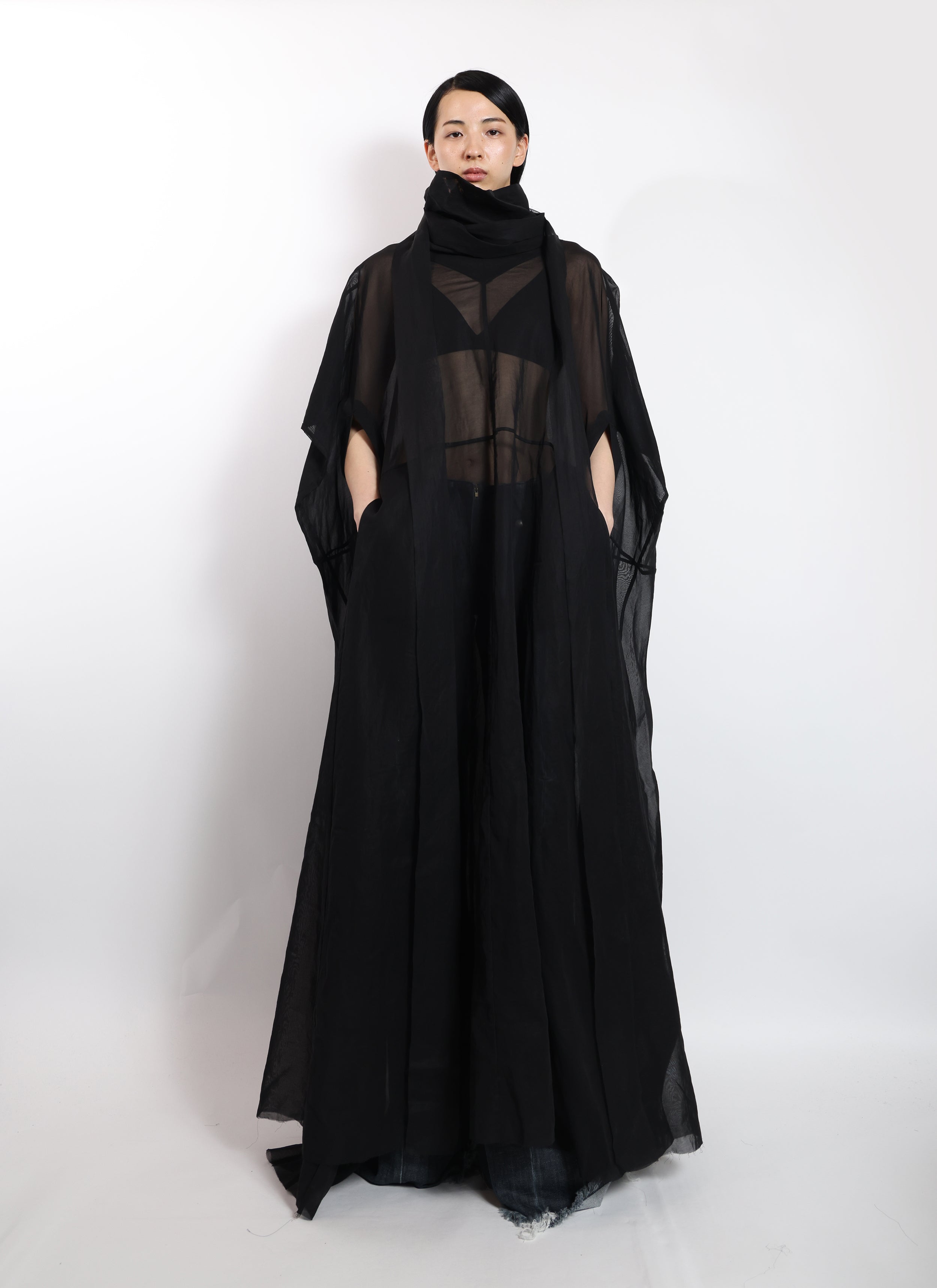 Sleeveless Front Approach Dress